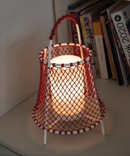 Saia lamp red